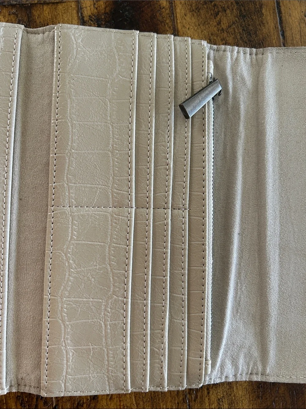NWT Steve Madden Cream Croc-Embossed Wallet with Metal Logo Plate